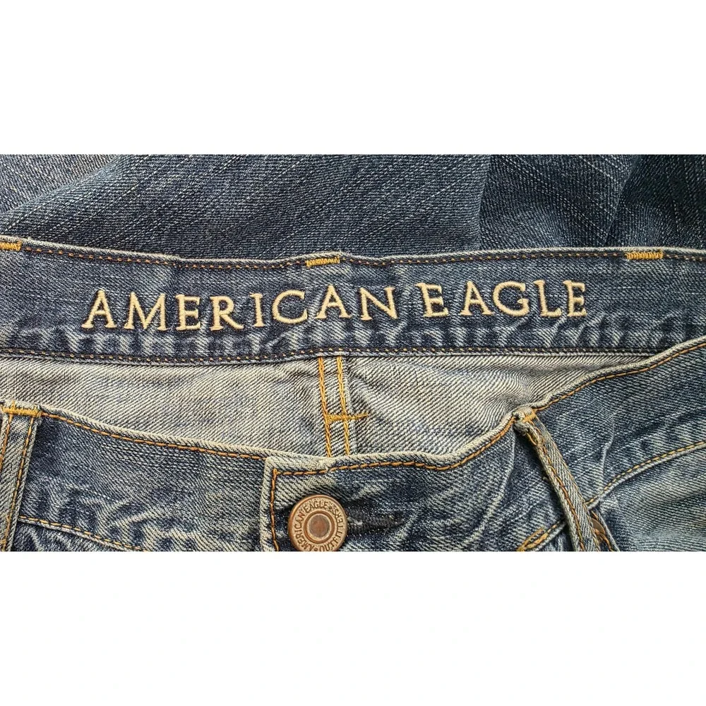 American Eagle Mens Blue Jeans 38x32 Straight Leg Cotton Denim Distressed Wash